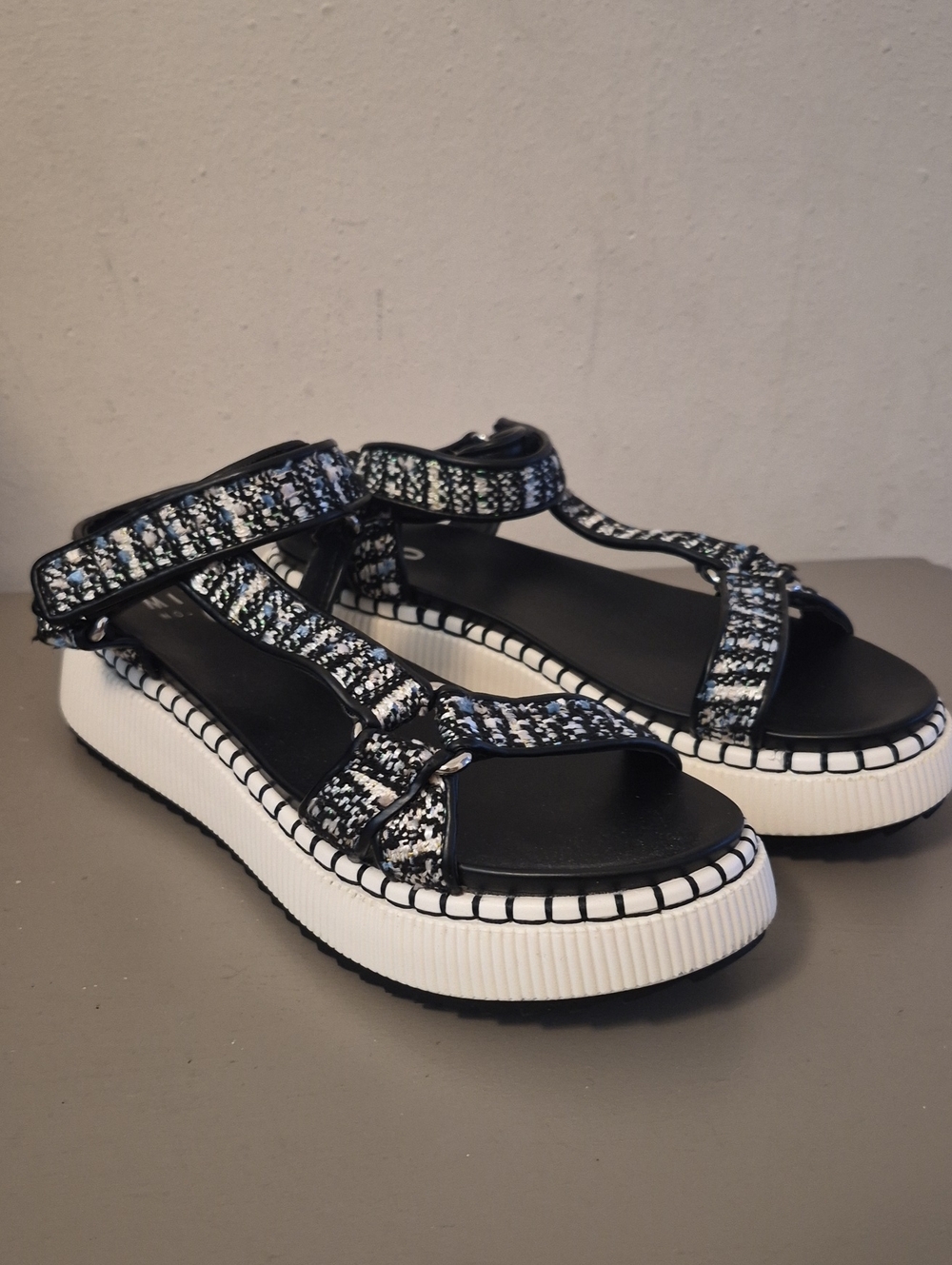 Mix NO. 6 Sandals
